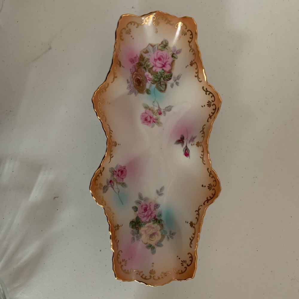 Royal Crown Chantilly Rose Oblong Dish 11" long